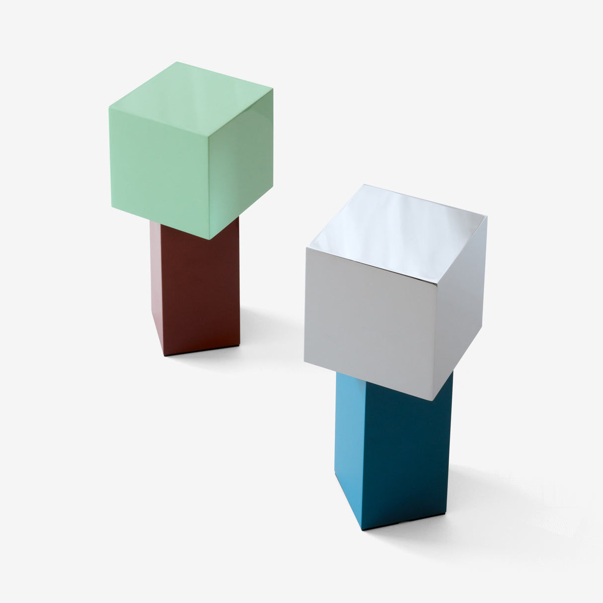 Pivot ATD7 Portable Lamp