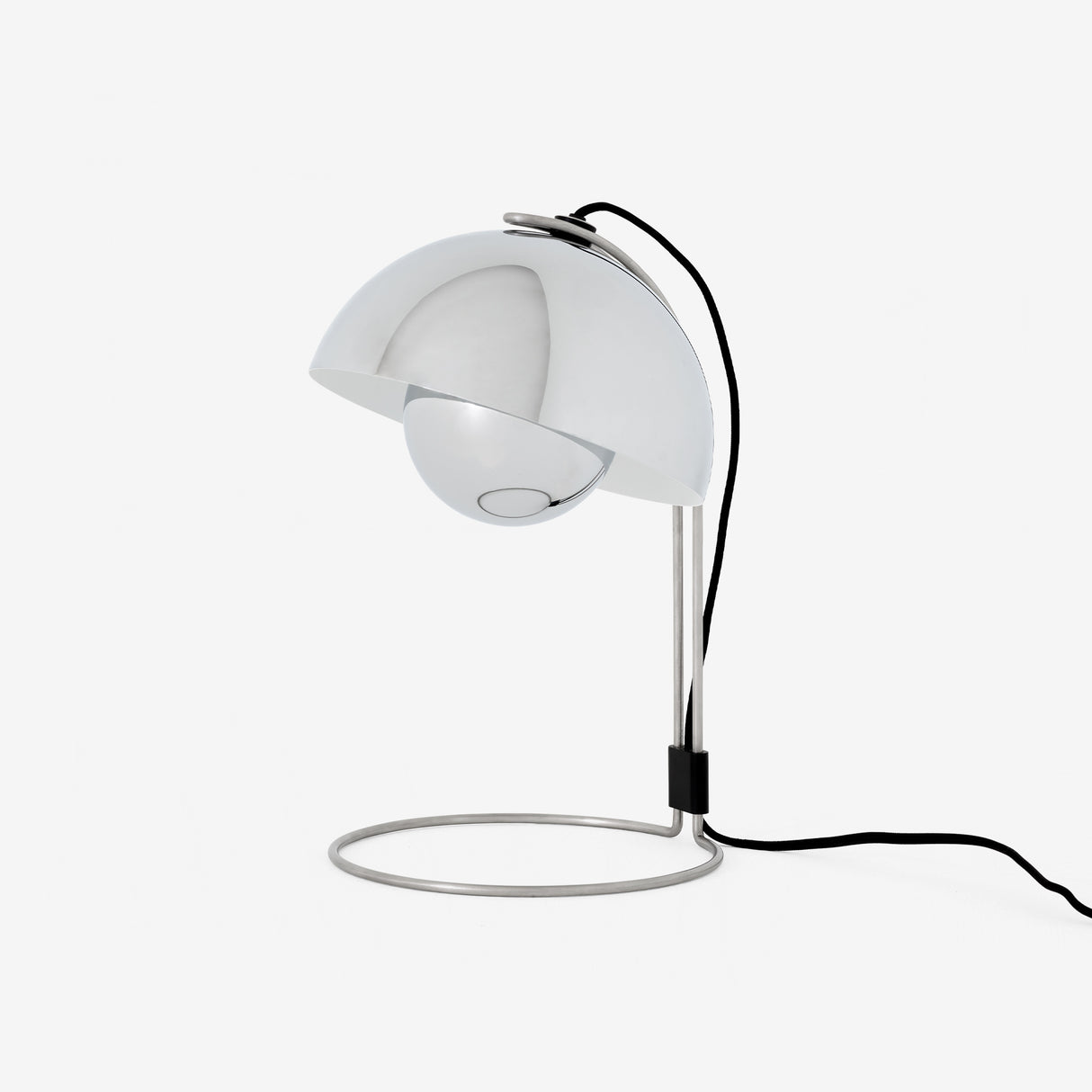 Flowerpot VP4 Table Lamp