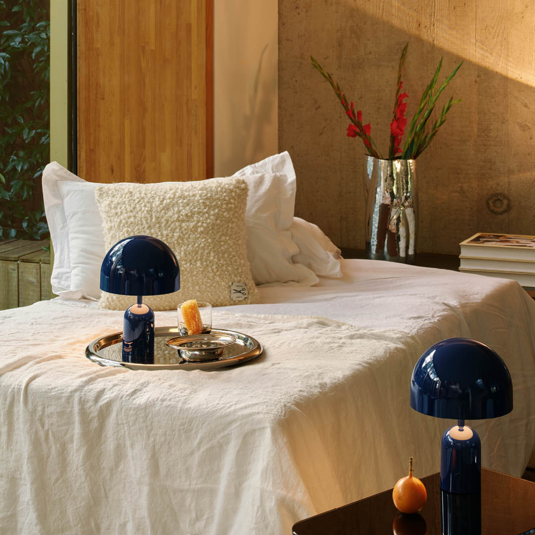 Bell Portable Lamp (Rechargeable)