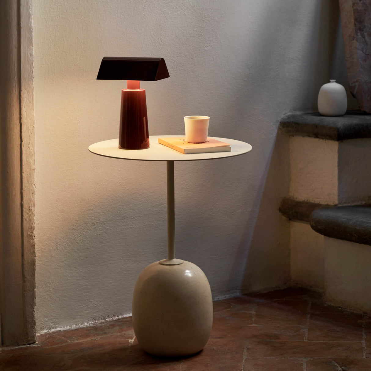 Caret MF1 Portable Lamp