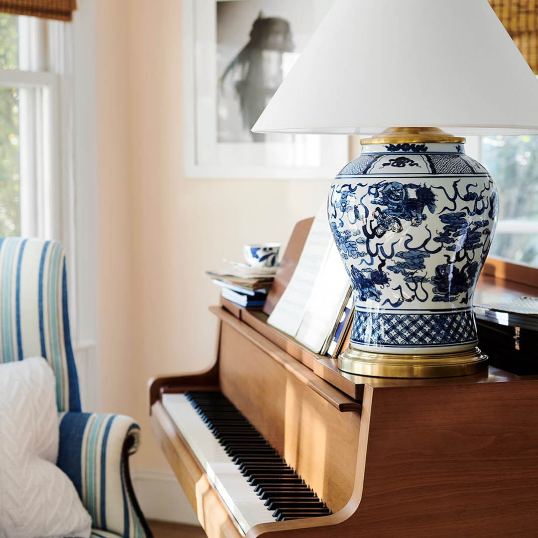 Foo Dog Medium Table Lamp