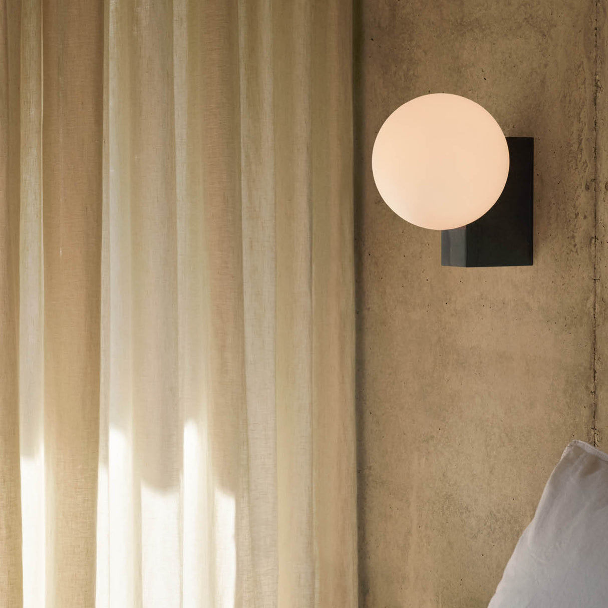 Journey SHY2 Wall Lamp