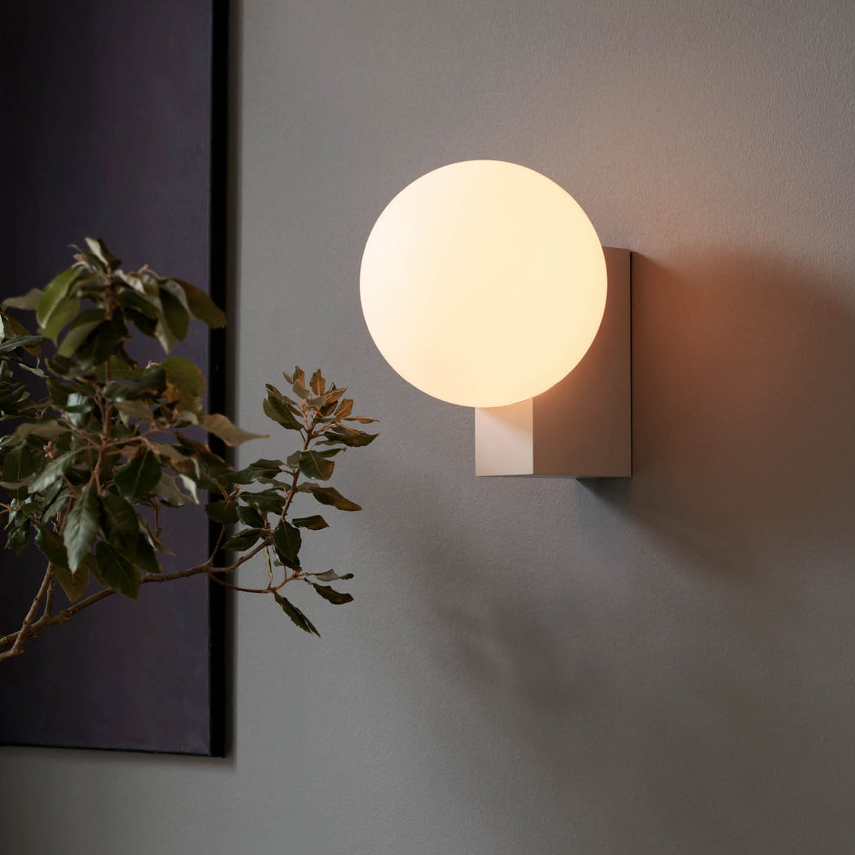 Journey SHY2 Wall Lamp