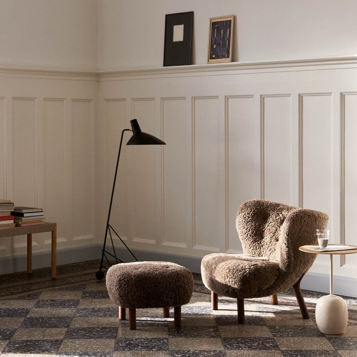 Tripod HM8 Floor Lamp