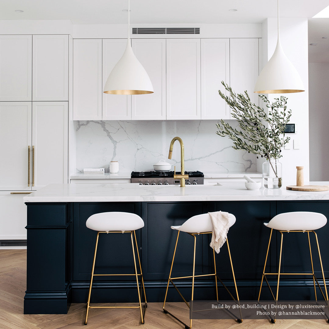 Agnes Medium Pendant