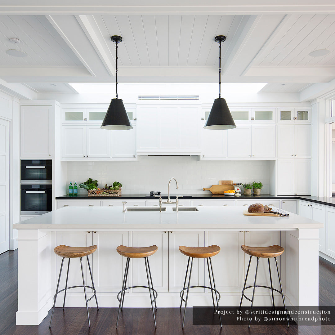 Goodman Small Hanging Light