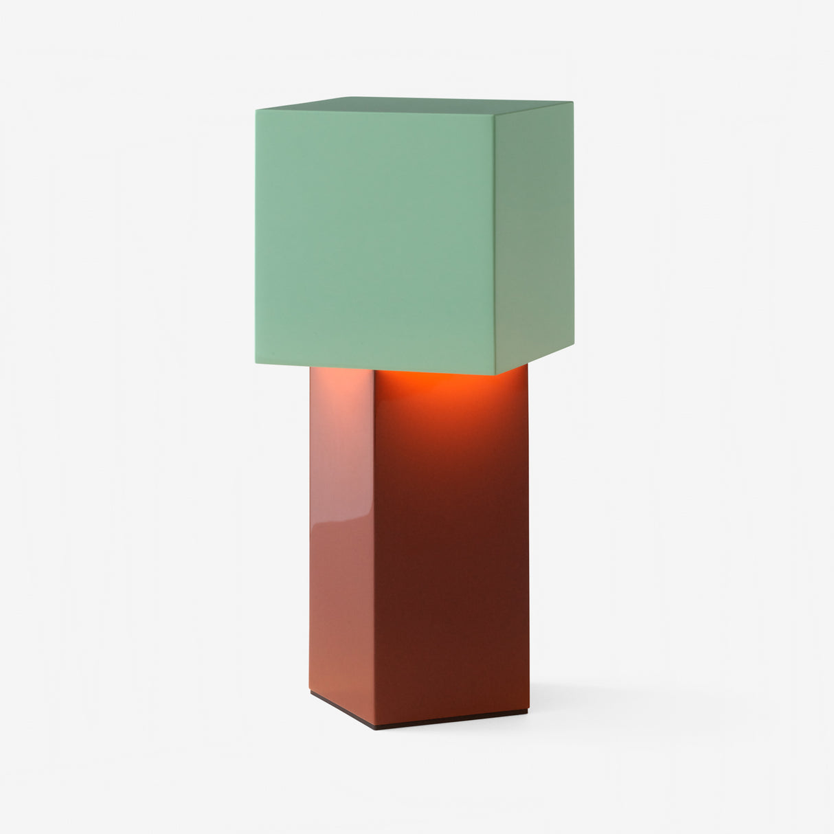 Pivot ATD7 Portable Lamp