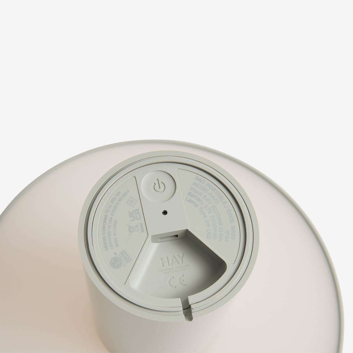 Pao Portable Lamp