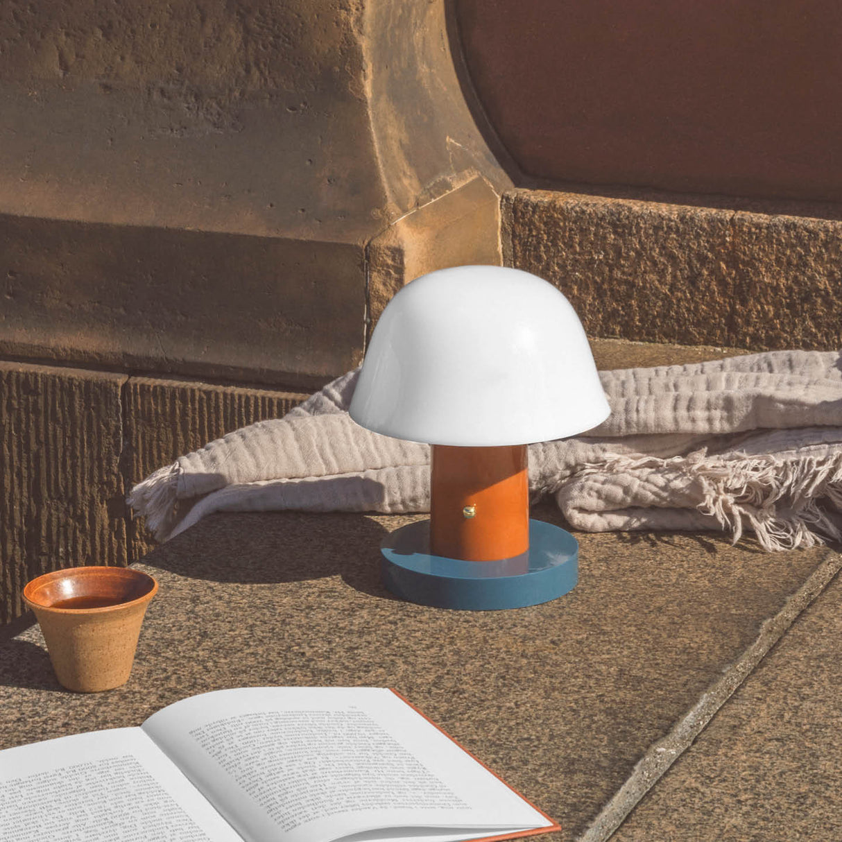 Setago JH27 Portable Lamp