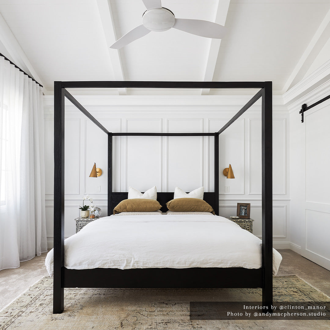 Clemente Wall Light